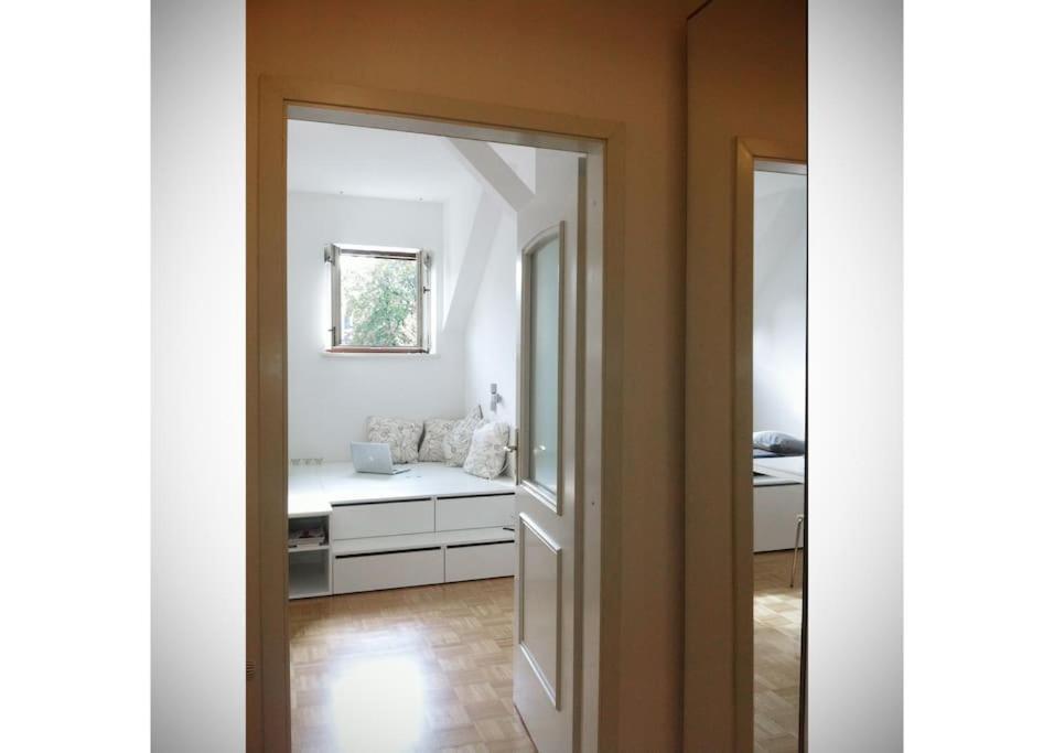 The Cute, Sunny Apartment In The Center +P Liubliana Exterior foto